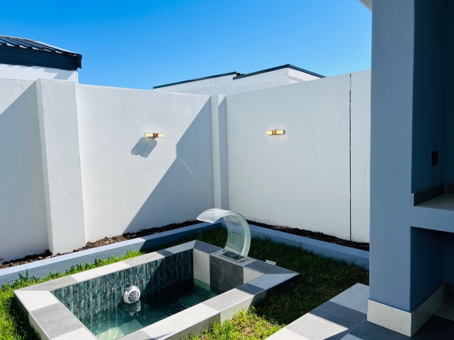 4 Bedroom Property for Sale in Sandown Western Cape
